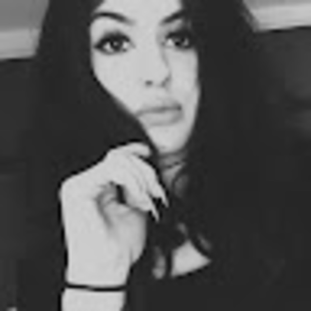 Meet your Posher, Daniella